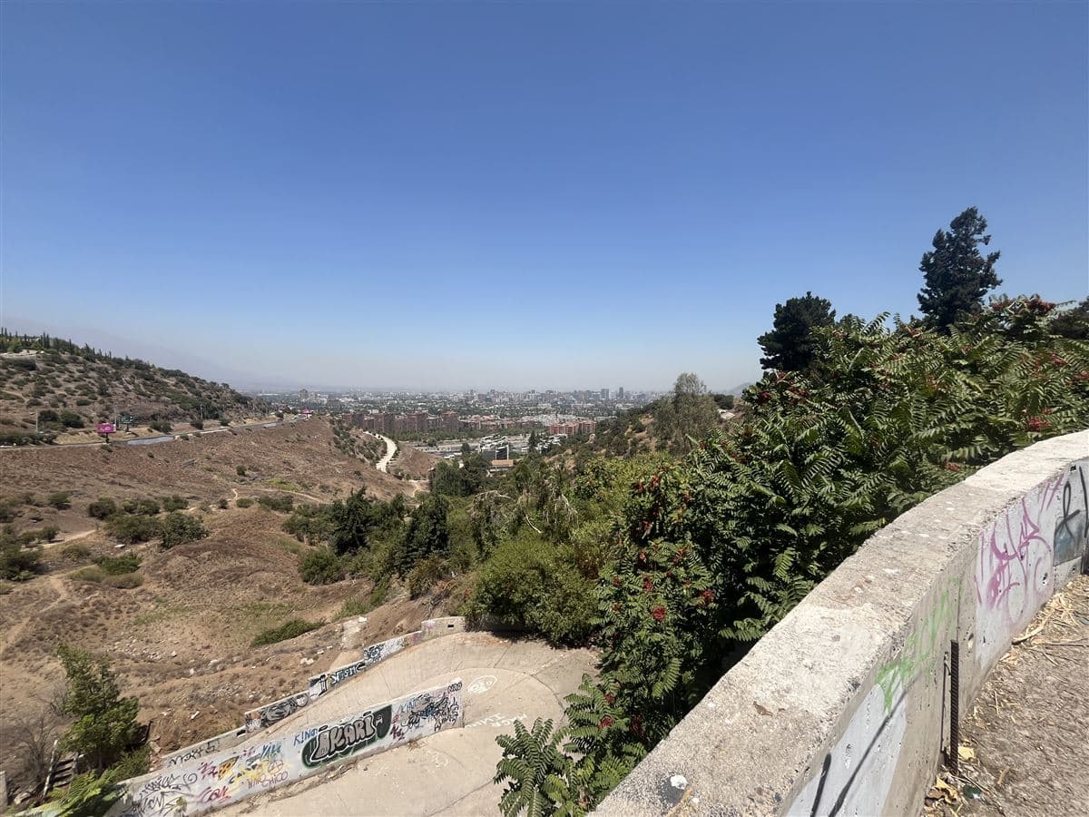 Gran Via al llegar a Sta Teresita
