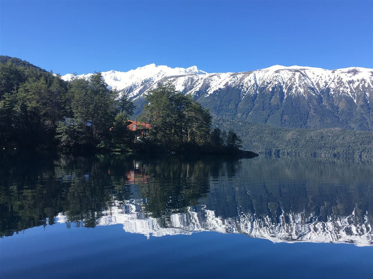 Espectacular Isla en el Lago Las Rocas, Puelo Alto