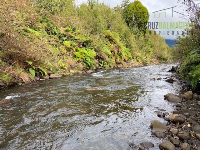 Parcela con orilla de Río, Condominio Alerce Escondido - Polincay