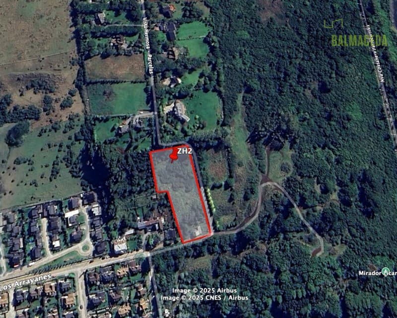 Cercano al Cerro Phillipi, cercano al centro de Puerto Varas