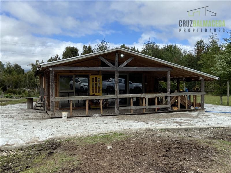 Casa en Parcelación Alerce Escondido - Polincay 