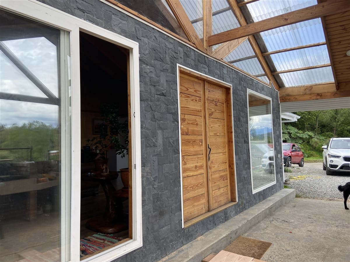 Parcela con amplia casa y cabaña a 2 min del Puente Chamiza 