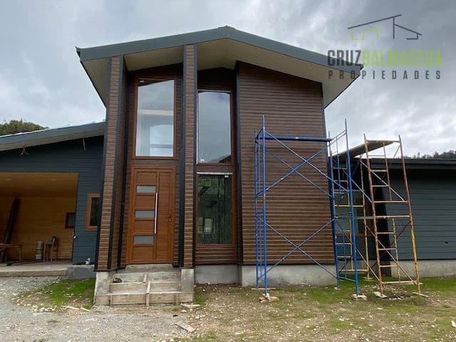 Casa 318 m2 - Polincay camino a Correntoso 