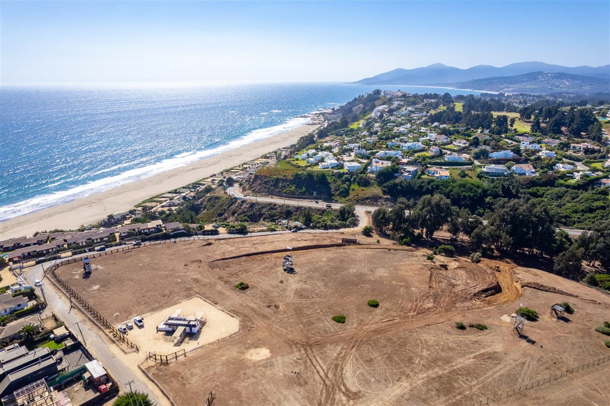 Condominio ubicado en el acceso sur de Maitencillo.