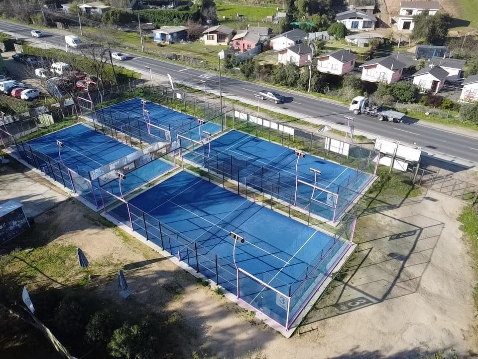 Camino Puchuncaví a Maitencillo, orilla carretera.