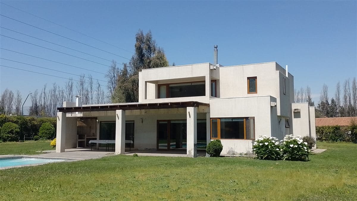 Vendo Casa 5 Dorm. Condominio Agarrobal II Norte, MZ X; Chicureo