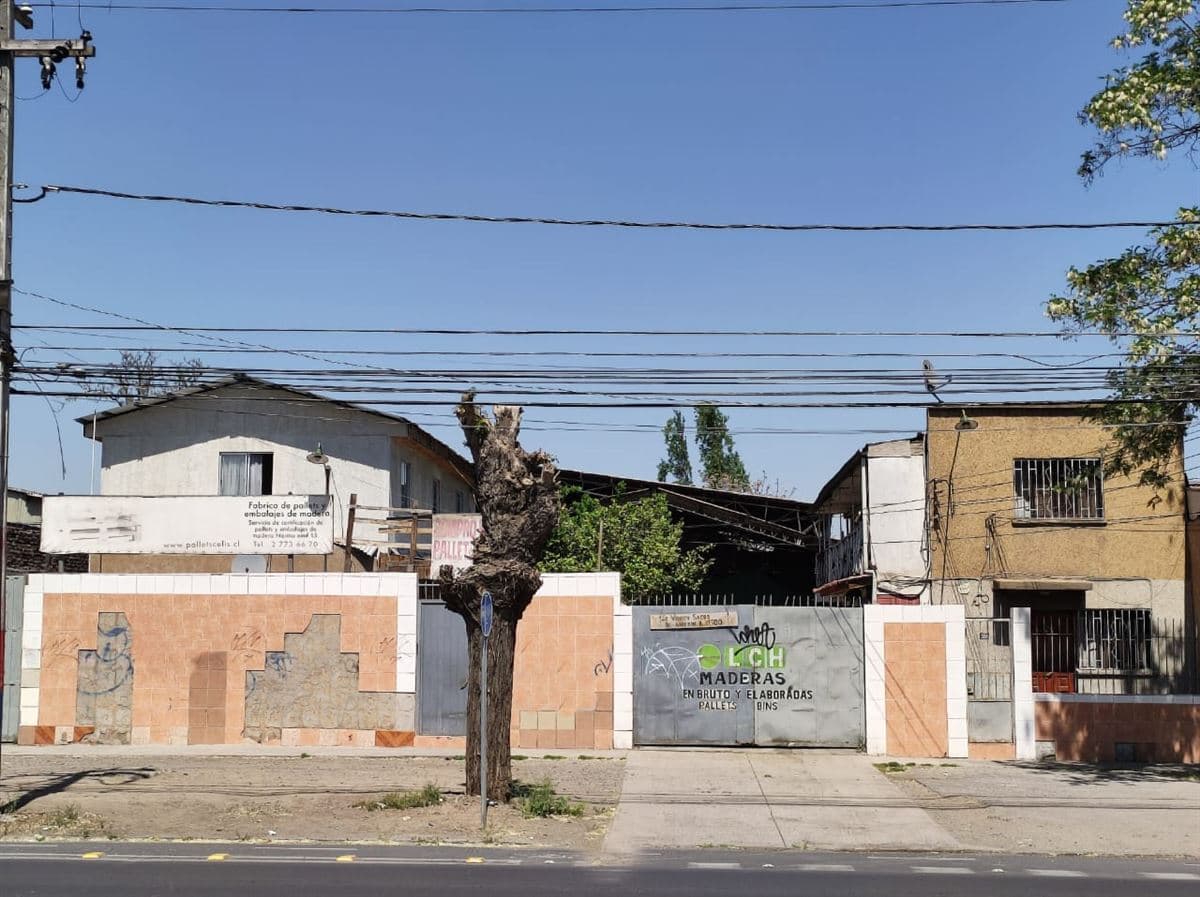 SE VENDE GRAN TERRENO INDUSTRIAL APTO PARA FINES INMOBILIARIOS O COMERCIALES