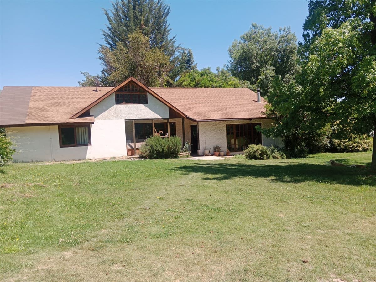 Condominio El Cruceral / Camino del Rio