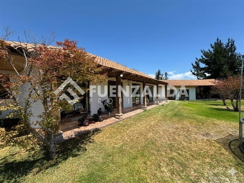 CONDOMINIO DON LADISLAO