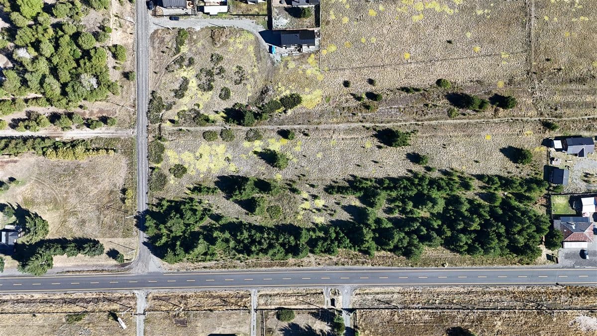 COD37232 Camino Internacional CH-181, Malalcahuello con Calle Cementerio. Frente a CONAF
