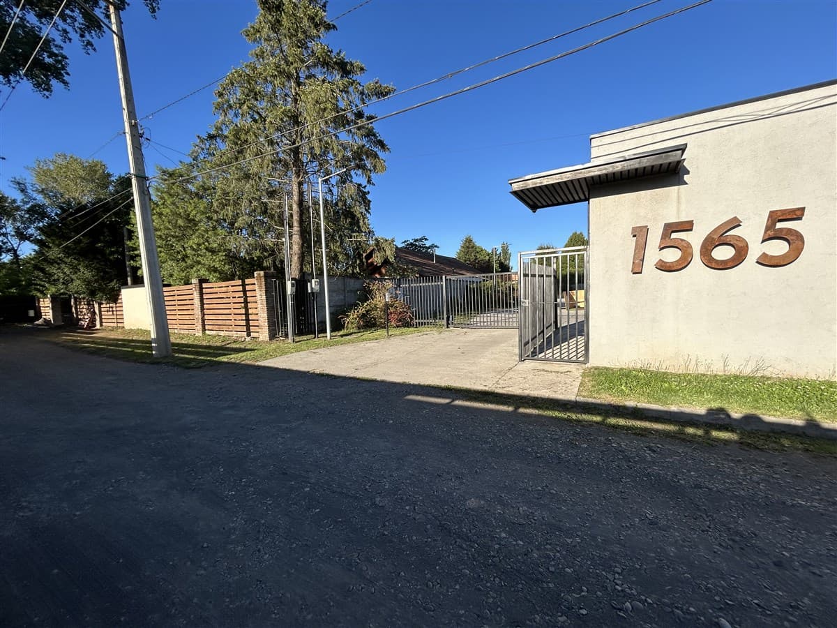 A pasos de Condominio Santa Martina