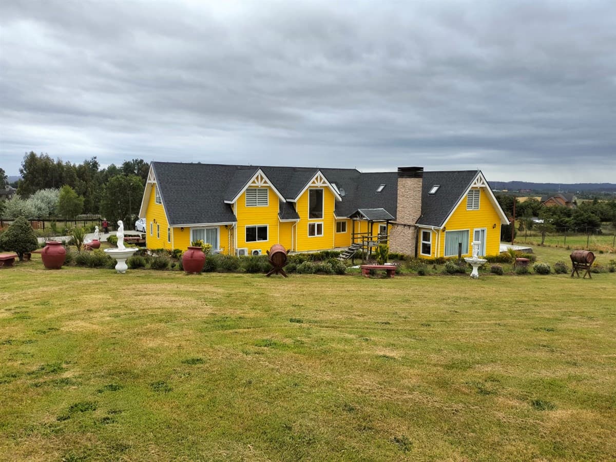 LOS GRANEROS DE PUERTO VARAS