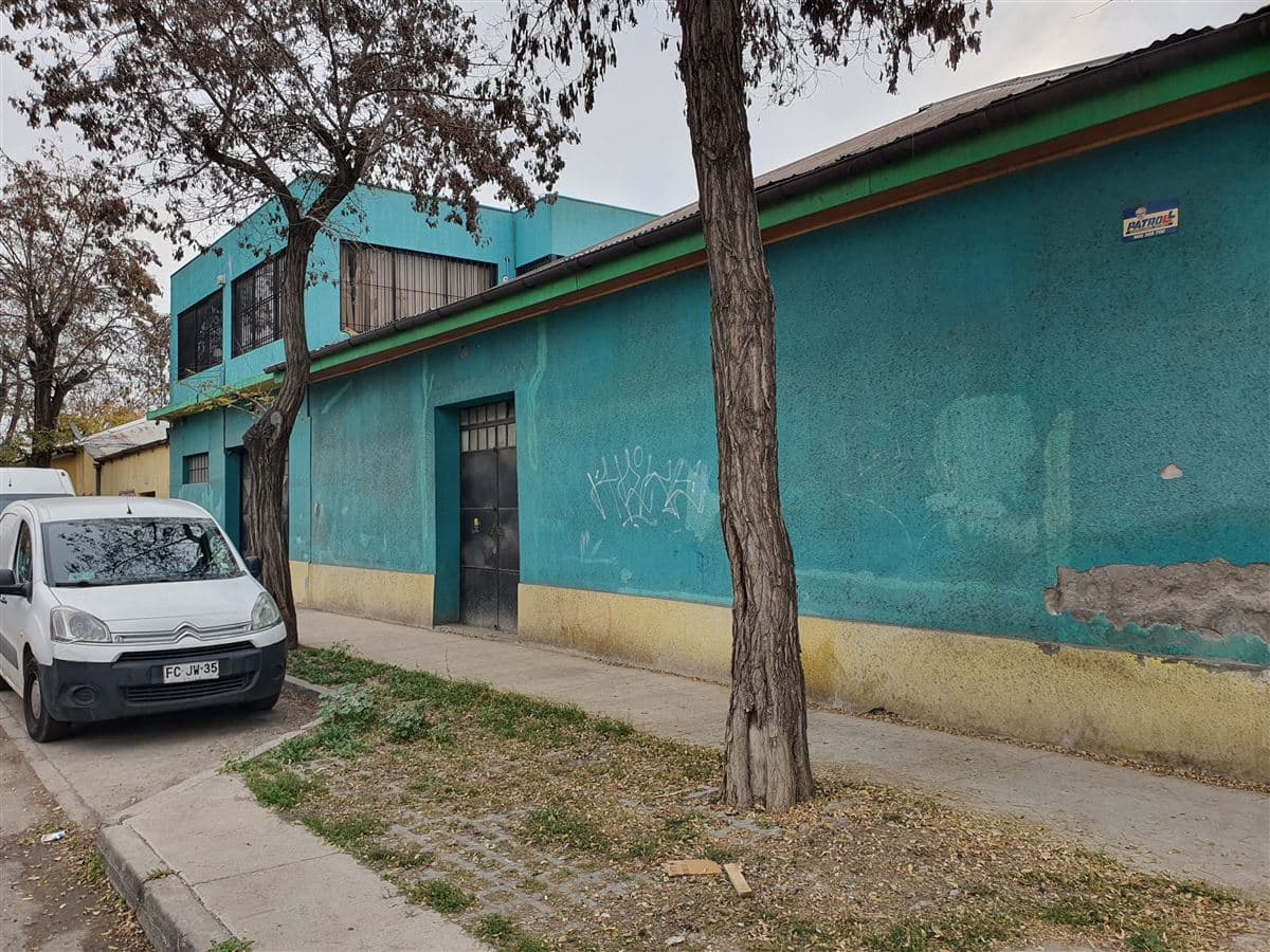 VENDO, OFICINA, APTA INDUSTRIA, BODEGA, CON PATENTE, VEGA PONIENTE, SANTIAGO