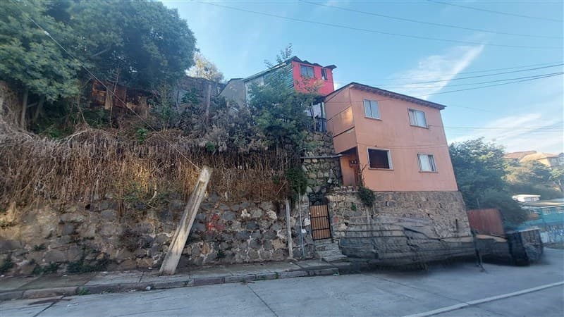 VENTA TERRENO CON CASA – 227 M² PLAYA ANCHA, VALPARAÍSO