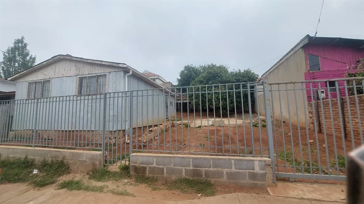 OPORTUNIDAD EN MIRAFLORES ALTO – CASA CON GRAN TERRENO EN VIÑA DEL MAR