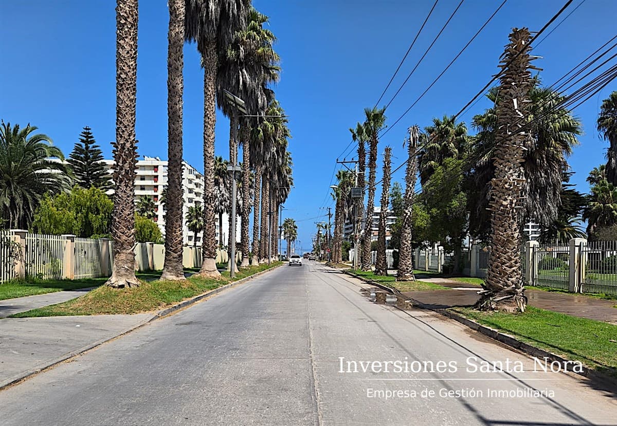Terreno Urbano 5.735 m² – a 1 cuadra Av. del Mar, La Serena