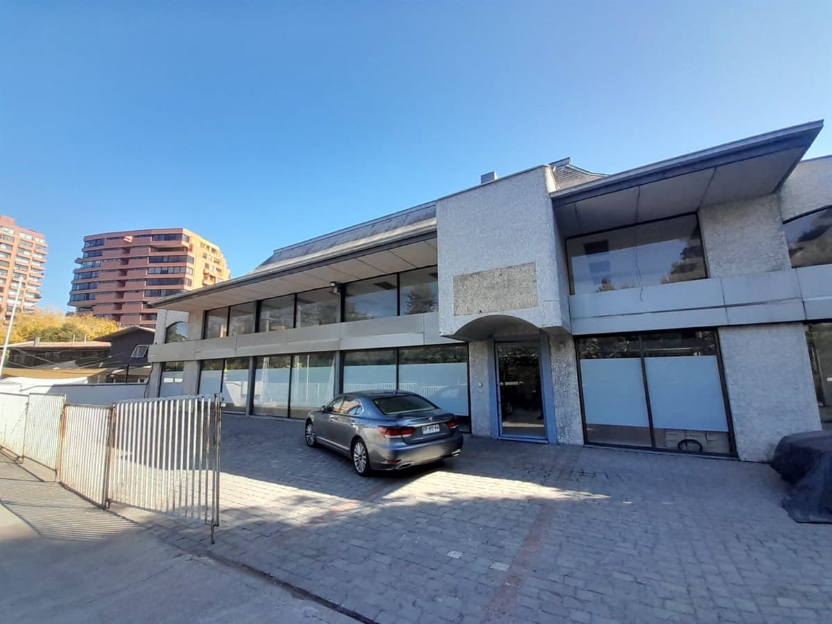 Av Pdte Kennedy / Las Catalpas