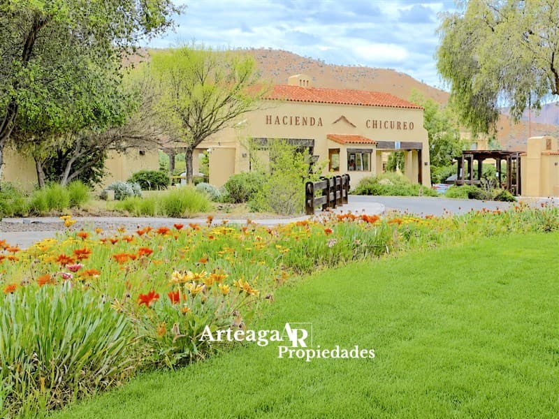 Sitio con vista valle, Hacienda Chicureo