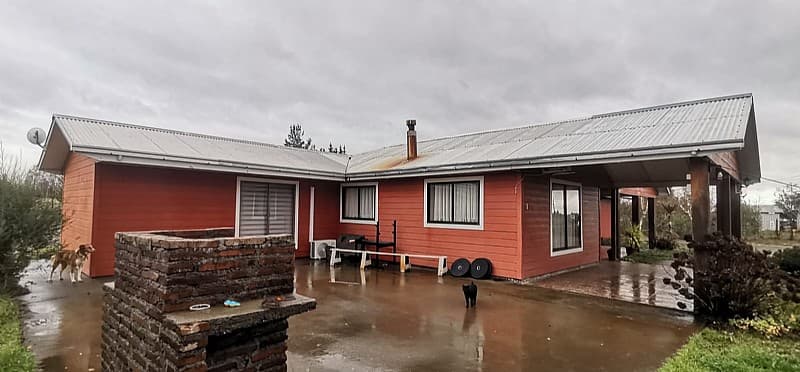 VENTA HERMOSA PARCELA CON CASA                              