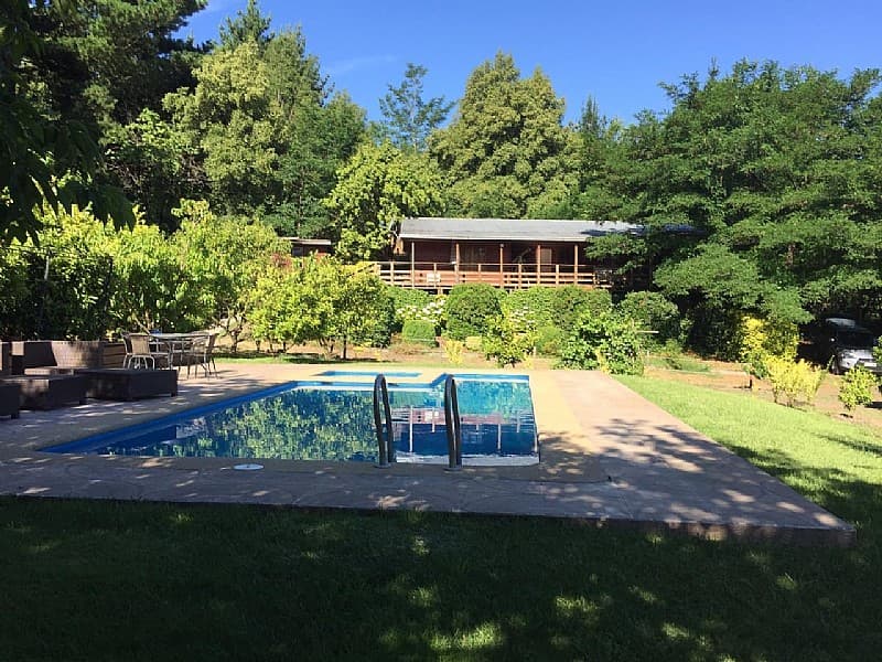 VENDO PRECIOSA CABAÑA FULL EQUIPADA CON PISCINA             