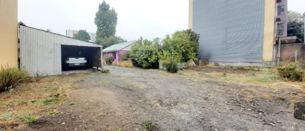 TERRENO 1.276M2 EN CALLE OROMPELLO                          