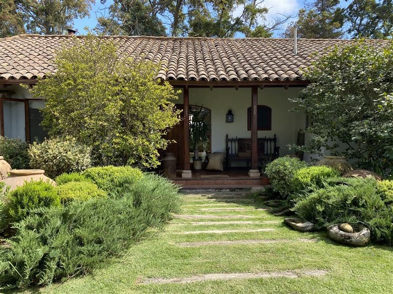 Linda casa de campo, sector Las Cabras, Alhue. 