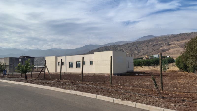 PARCELA CON CASA 125 M2 REFACCIONAR 4D 3B SOBRE 5000 M2     
