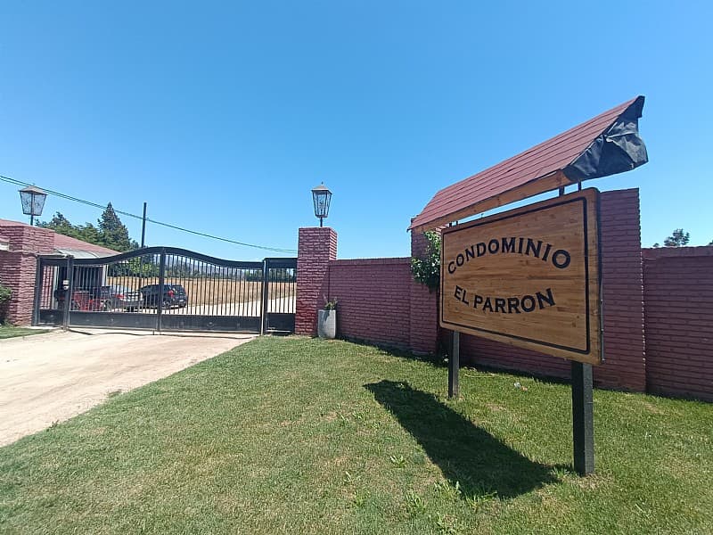 EN VENTA PARCELA EN CONDOMINIO EN CALERA DE TANGO           