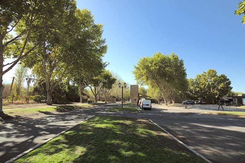 LAS BRISAS DE CHICUREO                                      