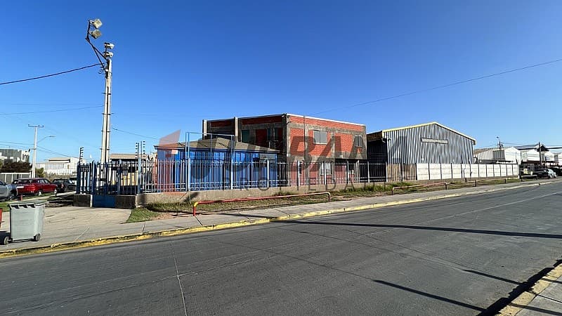 AMPLIA PROPIEDAD EN BARRIO INDUSTRIAL DE COQUIMBO           