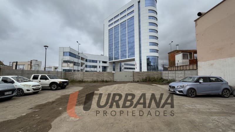 SITIO EN ARRIENDO FRENTE A MUNICIPALIDAD COQUIMBO           