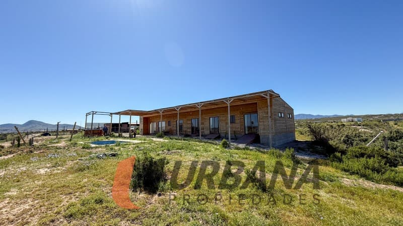 PARCELA CON CASA Y VISTA AL MAR EN TANGUEMAR II, TONGOY     