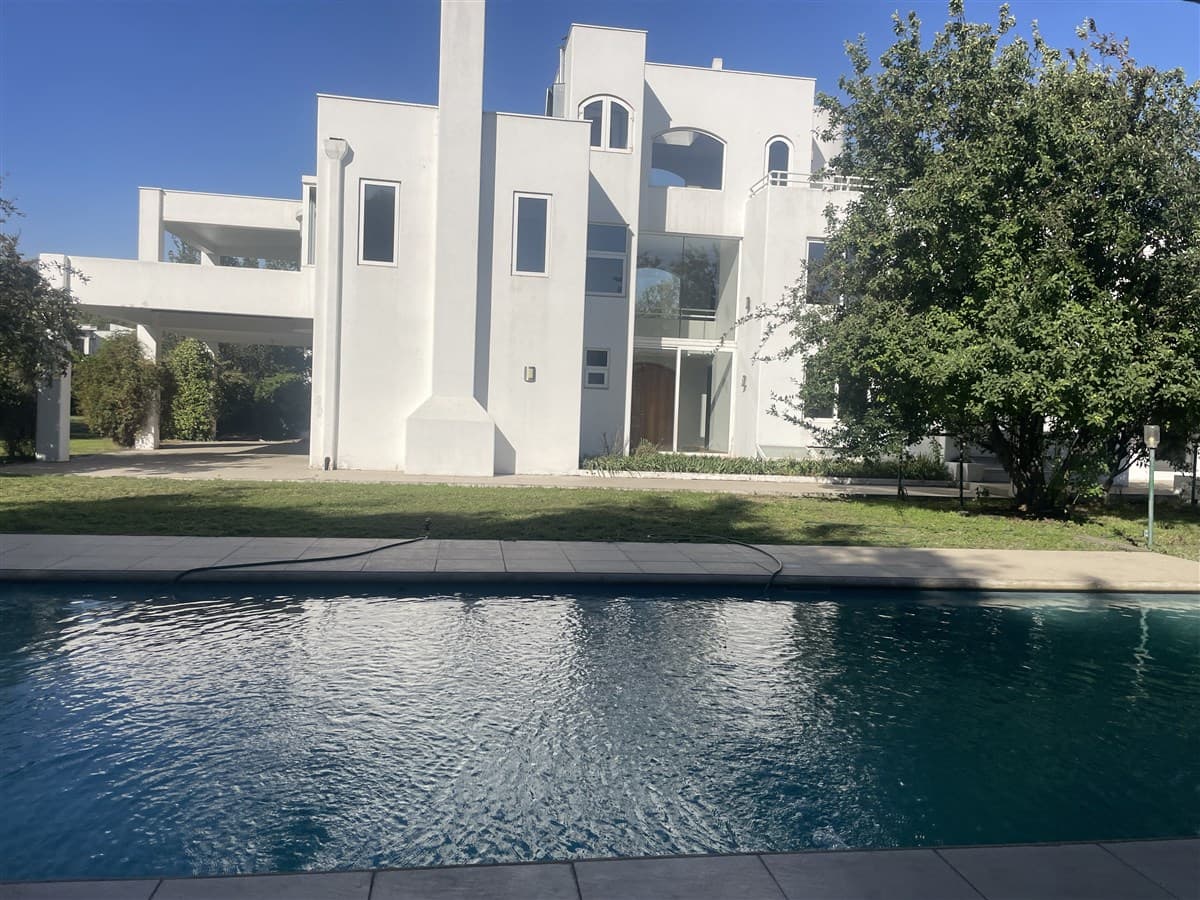 Las Campiñas / Las Brisas