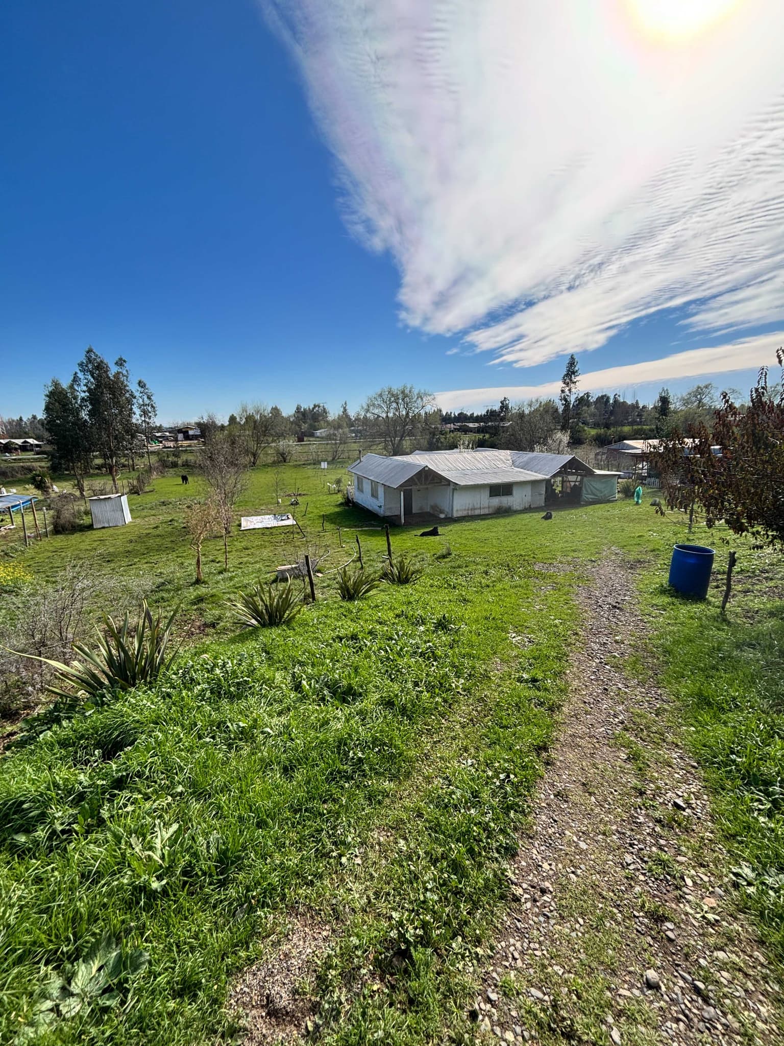 Parcela con 2 casas frente al balneario. Colbun (179631)