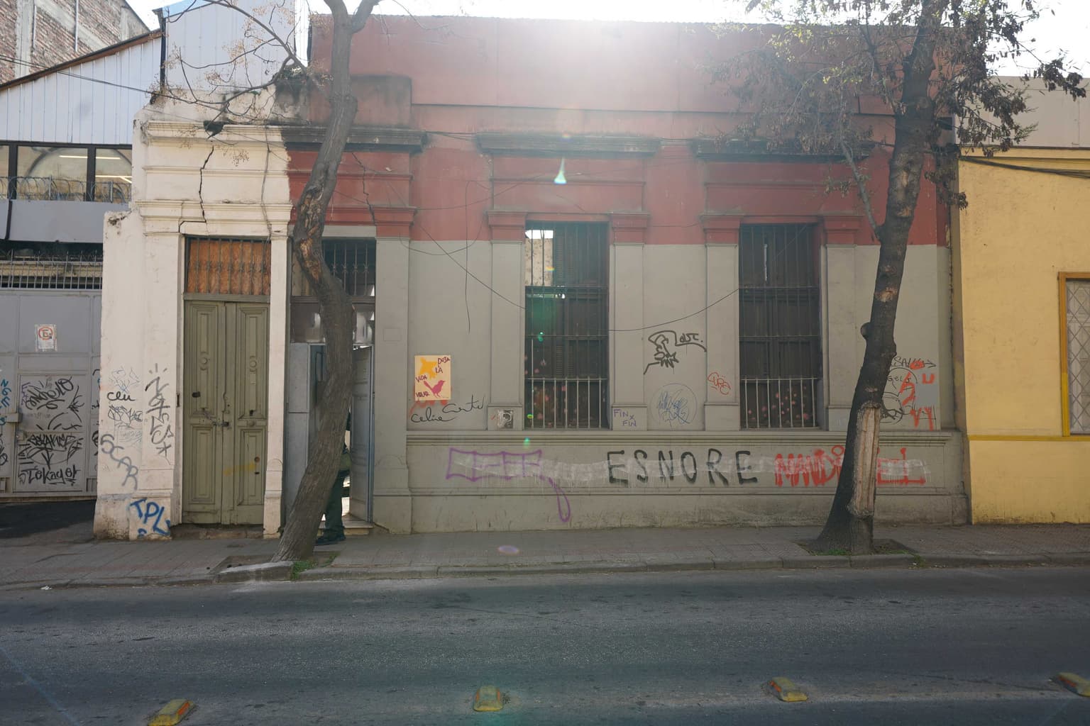 Casa para restaurar con terreno de 402m2 (128091)