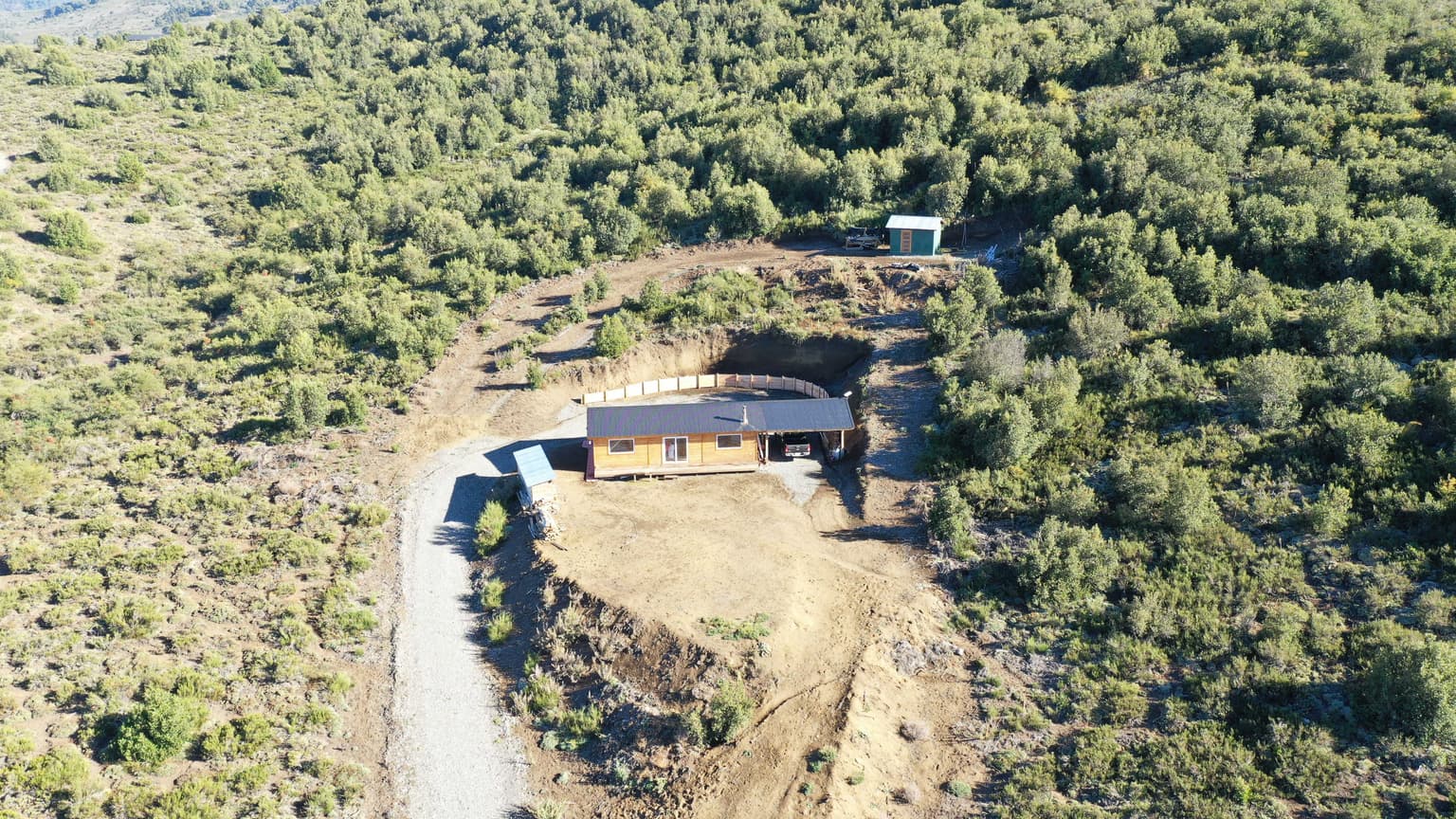 Gran Parcela con Impecable Construcción (127670)