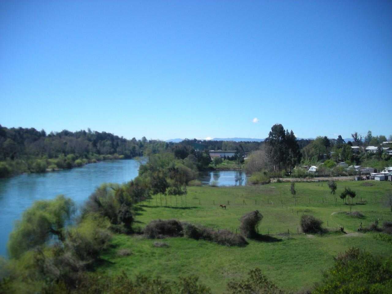 OPORTUNIDAD / Terreno en Los Lagos (69744)