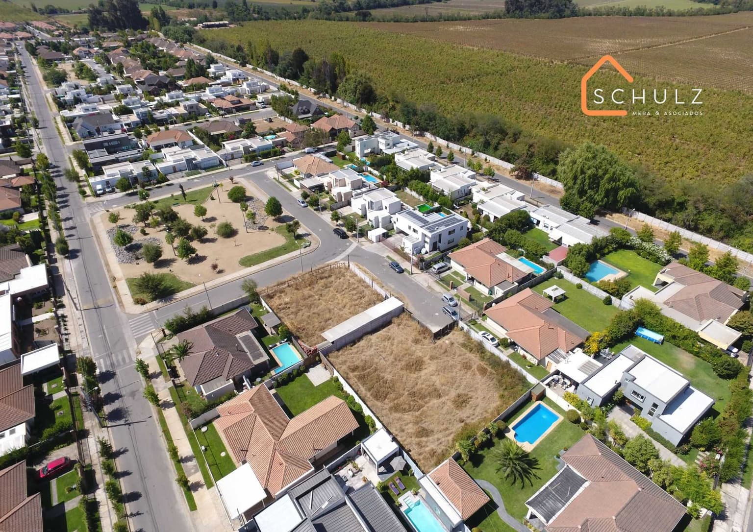 Vendemos terreno ubicado en Viña Esmeralda (69292)