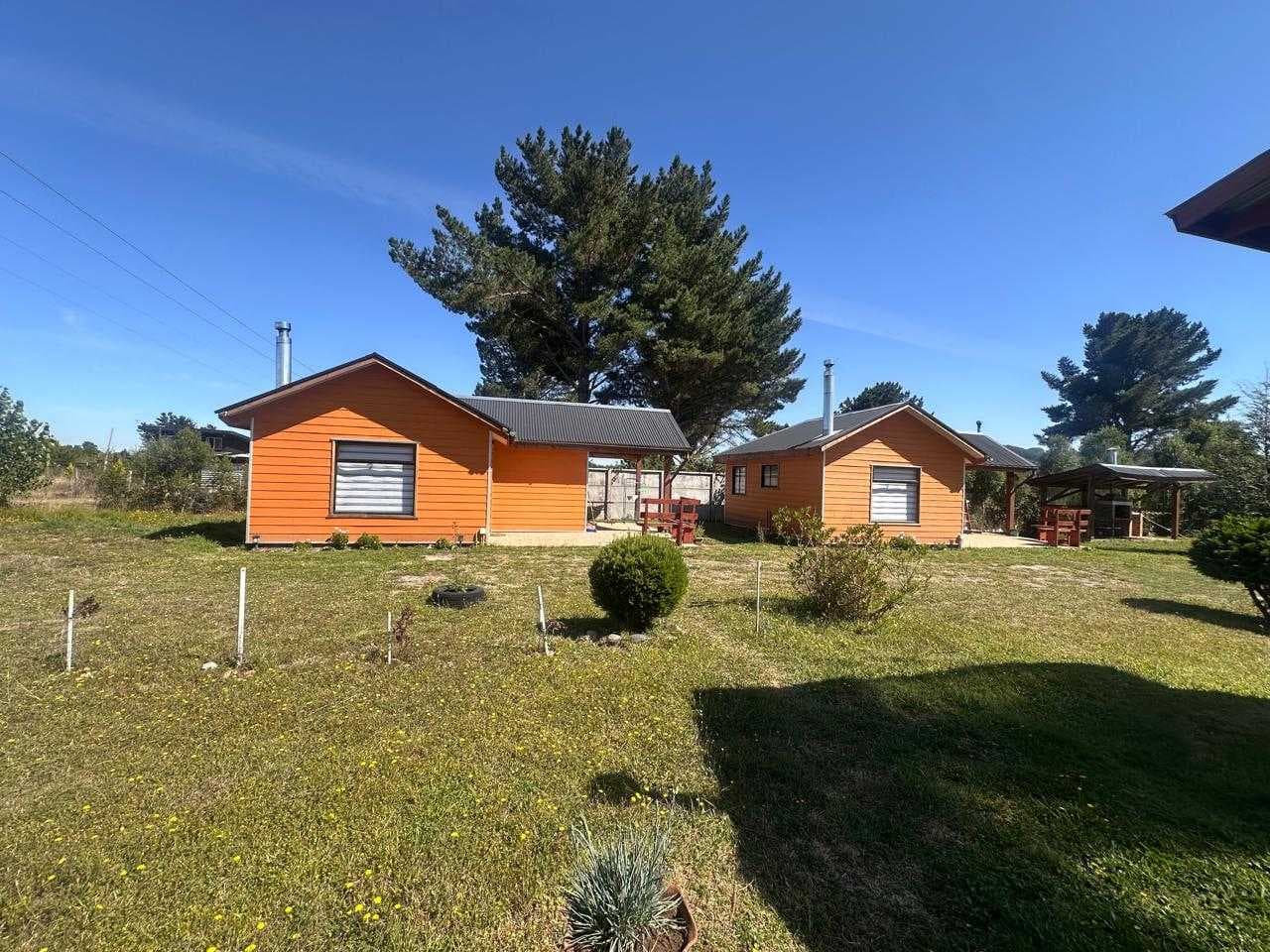 VENDE CENTRO TURISTICO CASA MÁS 3 CABAÑAS (150802)