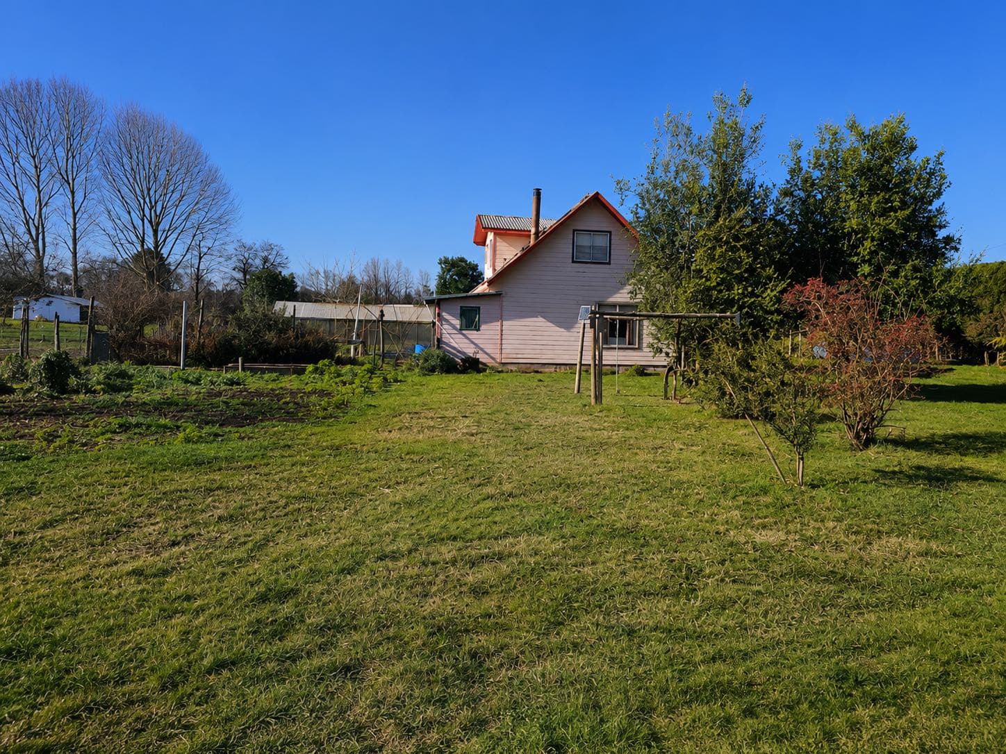 SE VENDE EXCLUSIVAS PARCELA CON CASA EN VILCÚN (175204)
