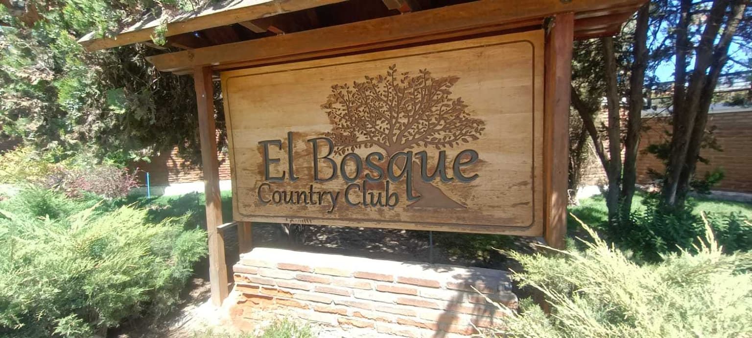 COUNTRY CLUB MARIA PINTO (74968)