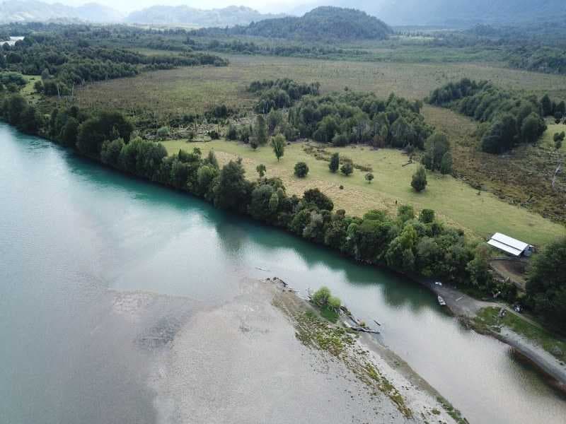 Hermosa propiedad en Río Palena, La Junta (66813)
